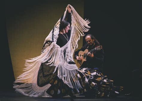 Entre Dos Aguas - En Långsam Vals med Intensiva Flamenco-Passioner